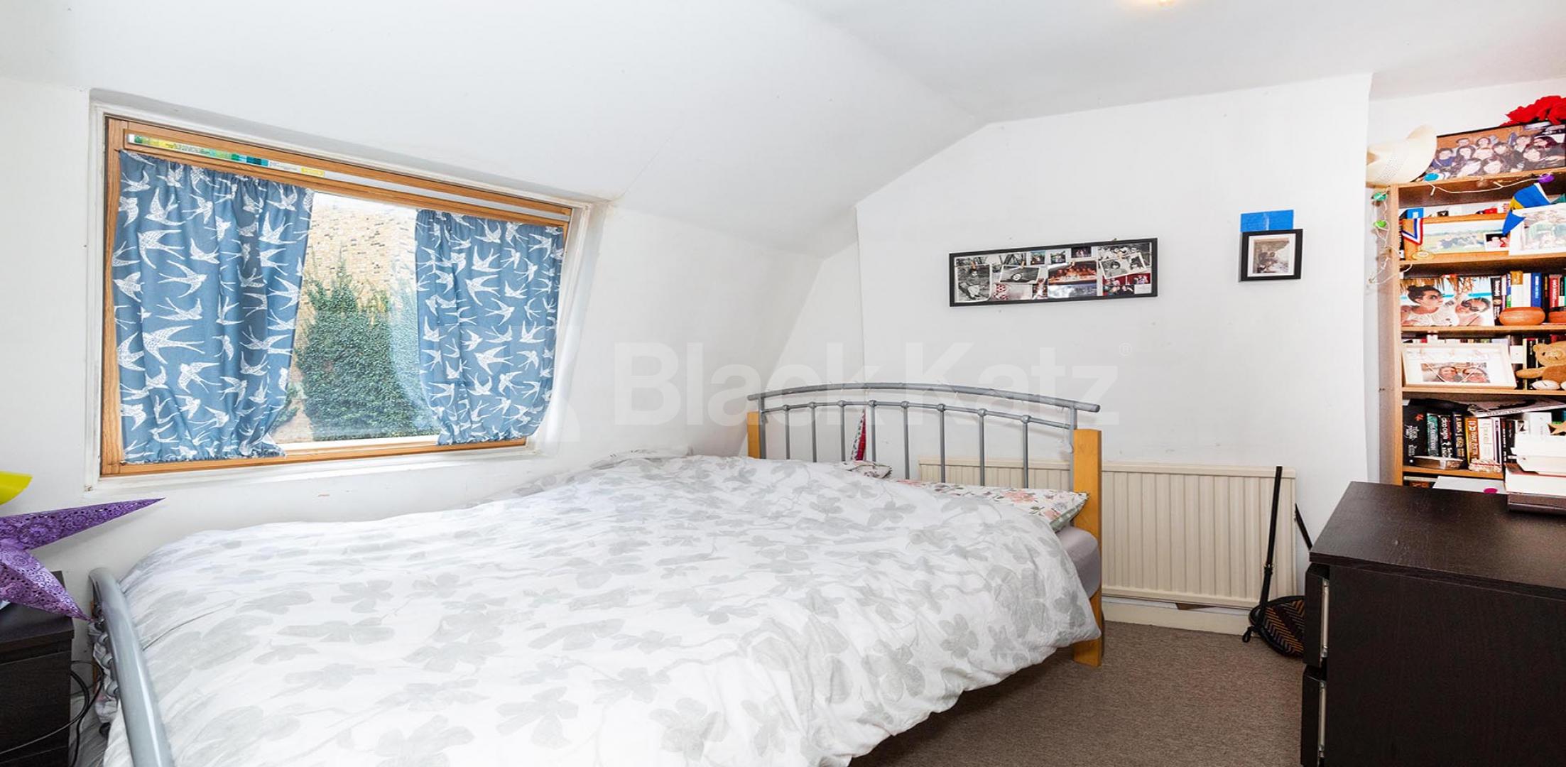 			3 Bedroom, 1 bath, 1 reception House			 Newington Green Road, CANONBURY-ISLINGTON